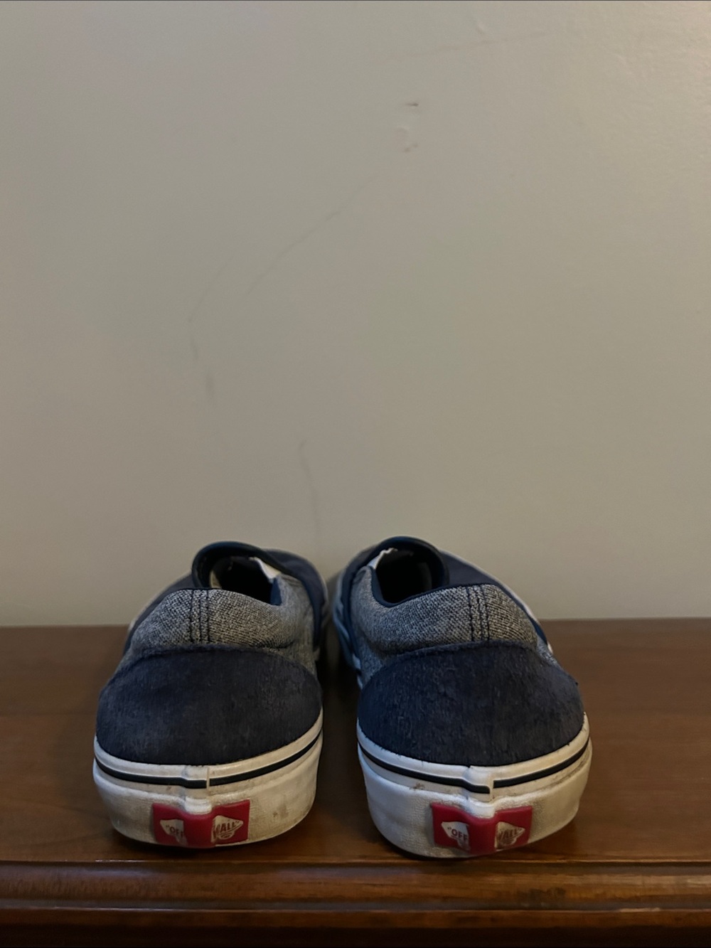 Vans Navy Suede & Gray Canvas Slip-On Sneakers Men’s 9.5 - Picture 3 of 5